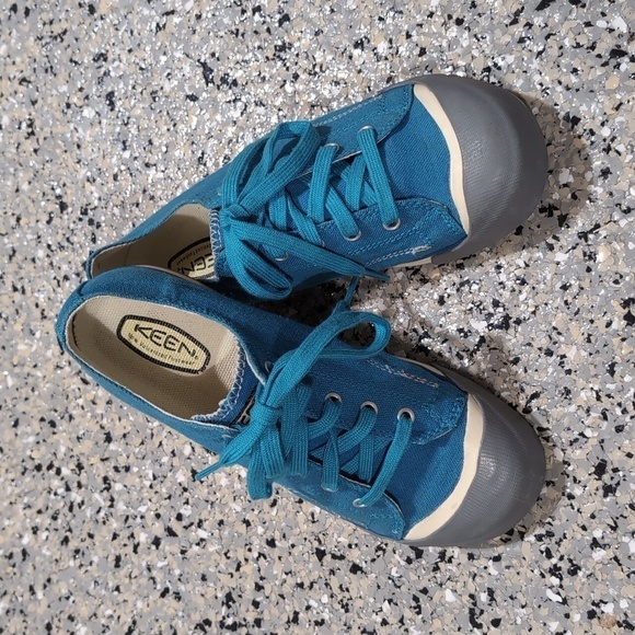 Keen Coronado Lace Up Sneakers - Picture 1 of 10